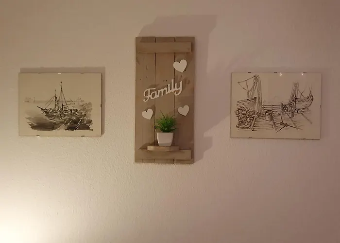 Moewennest 18, Butjadingen, Tossens, Sauna, Strandkorb, Nordsee, 3 Sz, Bis 8 Gaeste 2 Kleinkinder *