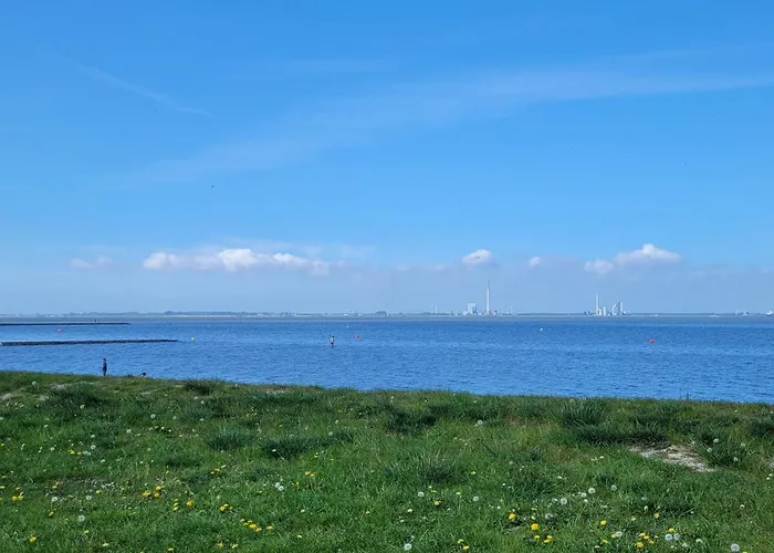 Дом отдыха Moewennest 18, Butjadingen, Tossens, Sauna, Strandkorb, Nordsee, 3 Sz, Bis 8 Gaeste 2 Kleinkinder *